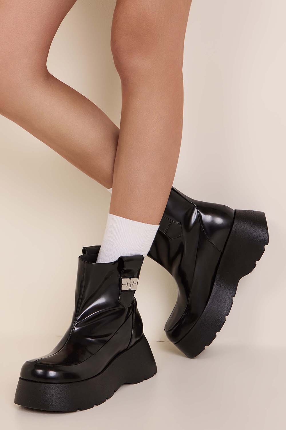 מגפוני קאט לואו